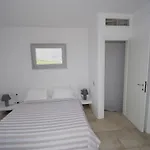 Limani Paros * חריסי אקטי
